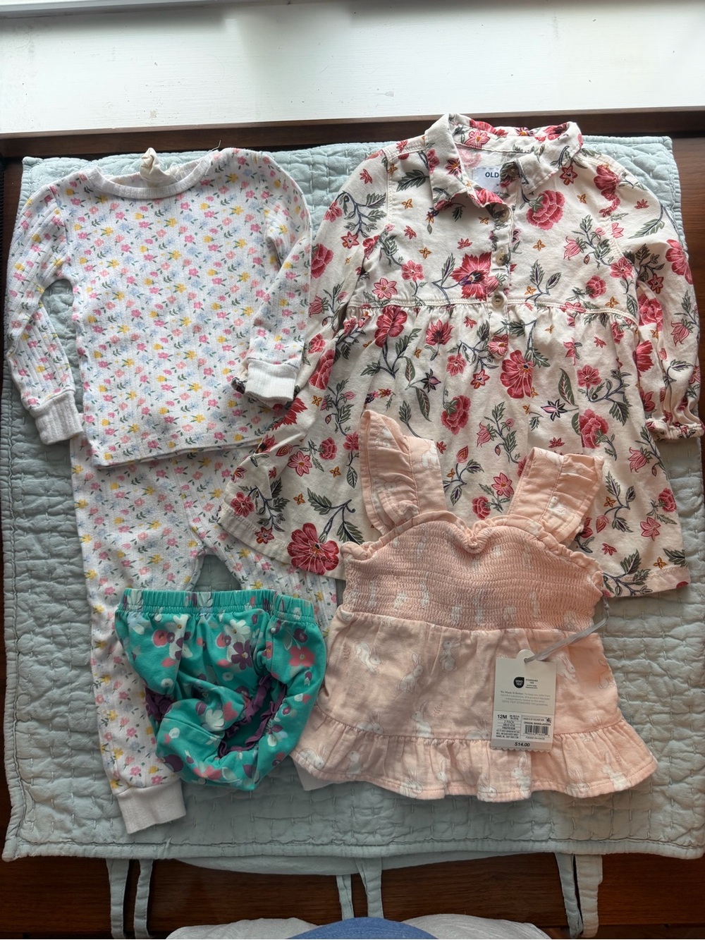 Baby Girl Bundle 4pc Rabbit Bear Old Navy Cloud Island Matilda Jane 12-18M